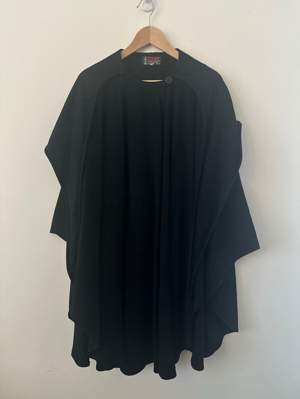 Molina Pullover Wool and Cashmere Poncho Cape Women Black Sleeveless
